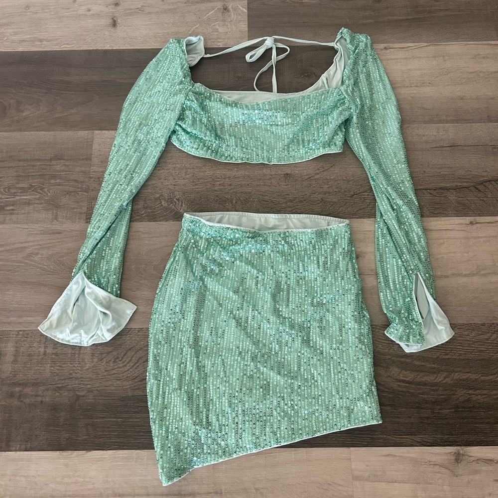Green Going Out Set
